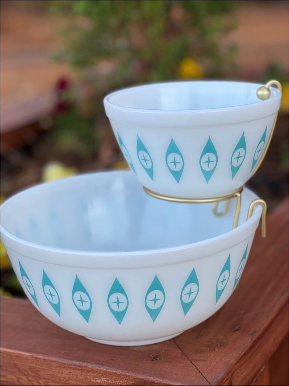 Reproduction bracket for Pyrex bowls 401 and 404 (bracket only)